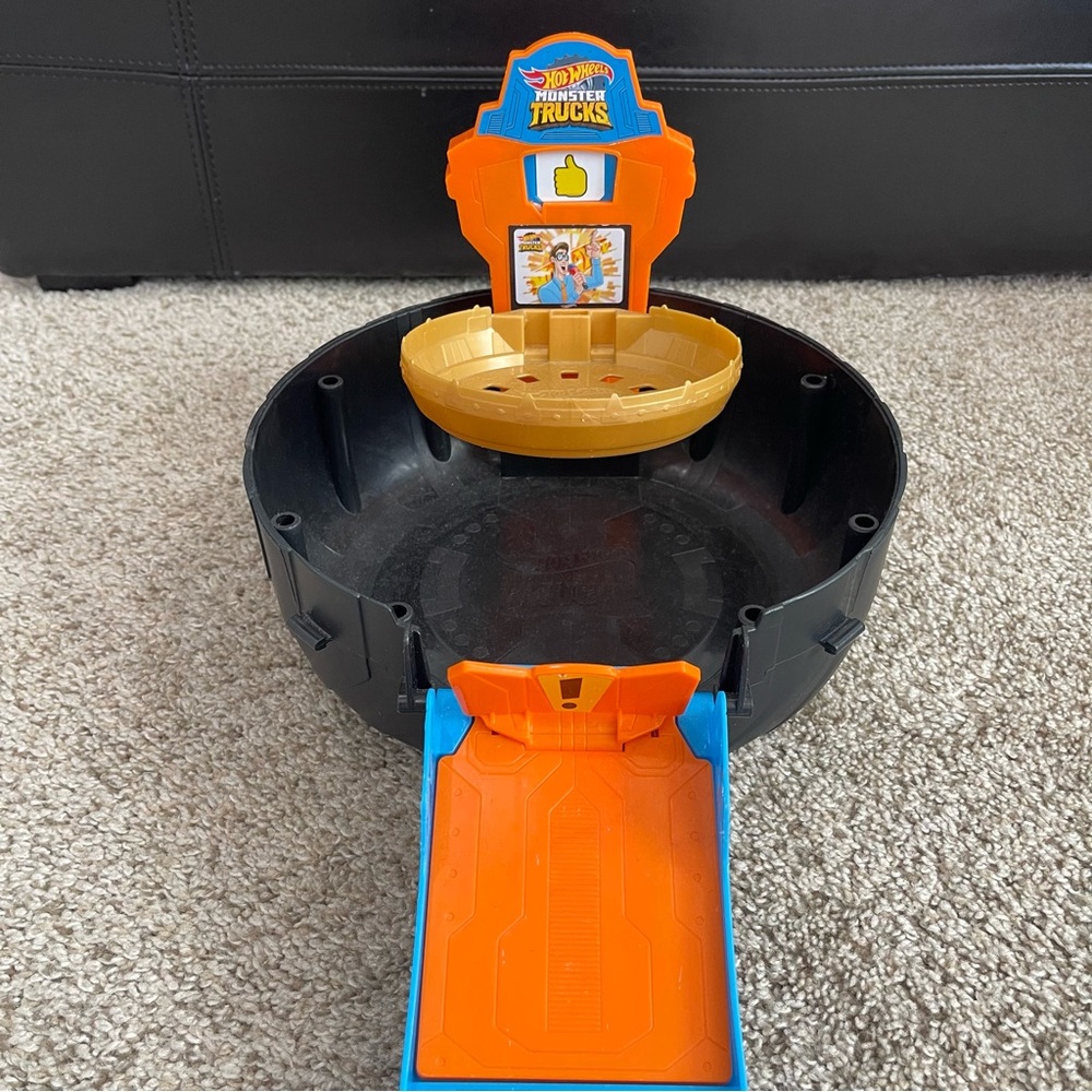 Kids Playset Vehicle Track – Multi-Color Action Ramp - Picture 3 of 4
